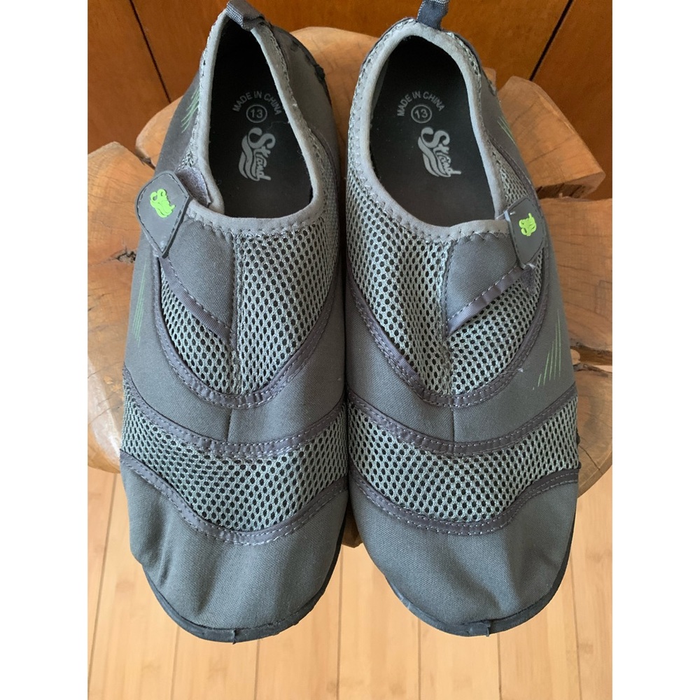 Mens water shoe